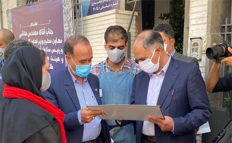 بازدید  رییس سازمان آموزش فنی حرفه ای کشور از آموزشگاه طلافنون (شعبه ی شیراز)