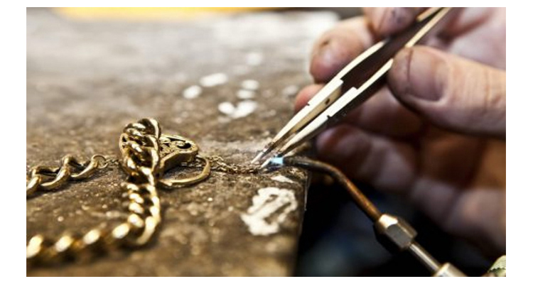 دوره های طلا و جواهر سازی در ساری-طلافنون