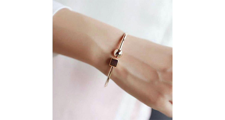 دستبند ساده با طراحی زیبا- طلافنون